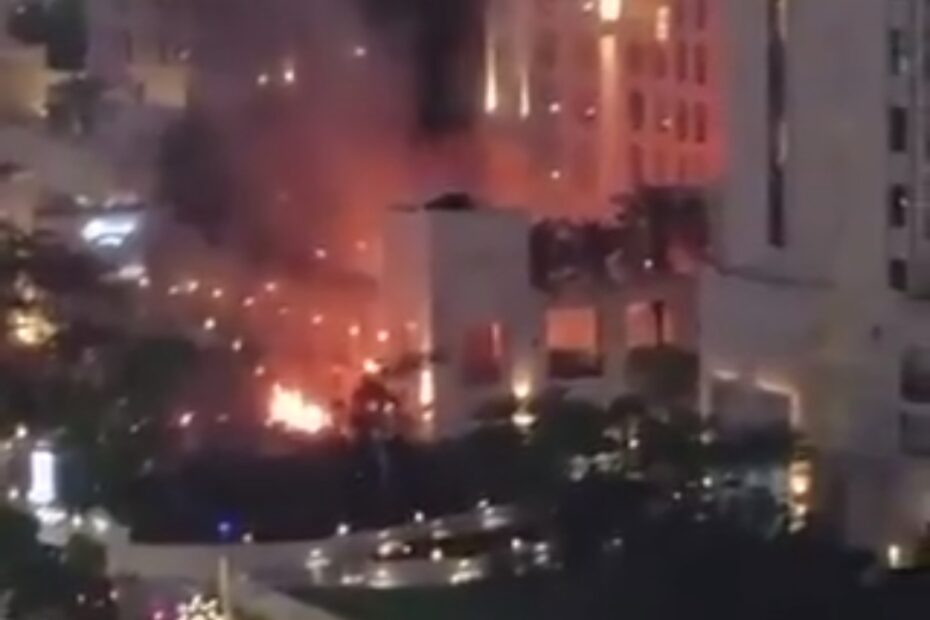 దుబాయ్‌లో ఇరాన్ మిస్సైల్ దాడి దృశ్యం మరియు ప్రభ న్యూస్ లోగో