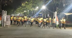 ఆడపిల్లల సాధికారత కోసం అడుగులు: గచ్చిబౌలిలో వైభవంగా 'రన్ ఫర్ ఏ గర్ల్ చైల్డ్' 10వ ఎడిషన్ గచ్చిబౌలిలో రన్ ఫర్ ఏ గర్ల్ చైల్డ్ 10వ ఎడిషన్ పరుగులో పాల్గొంటున్న రన్నర్లు