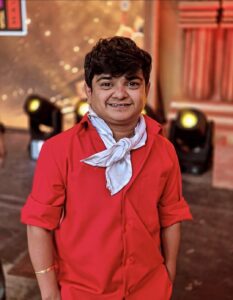 Jabardasth Naresh : నెలకు 13 ఈవెంట్స్.. జబర్దస్త్ నరేష్ ఒక్కో షోకి ఎంత తీసుకుంటారో తెలుసా? జబర్దస్త్ నరేష్ స్టేజ్పై నవ్వుతున్న ఫోటో – ఈవెంట్ ఫీజు, నెలకు 13 షోలు చేస్తున్నారని వెల్లడి