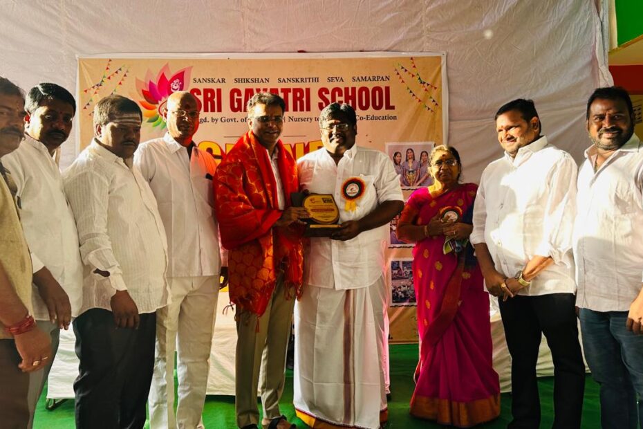 ఎమ్మెల్యే కేపీ వివేకానంద్ పాఠశాల ప్రారంభోత్సవం