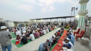 మల్లంపేట్‌లో ఇఫ్తార్ విందులో పాల్గొన్న శంభీపూర్ క్రిష్ణ మరియు నాయకులు