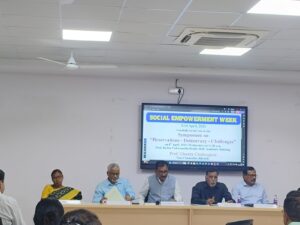 BR Ambedkar Open University : రిజర్వేషన్లపై సంచలన సదస్సు.. ఓపెన్ యూనివర్సిటీ వేదికగా కీలక చర్చ Prof. Ghanta Chakrapani and guests at BRAOU symposium on Reservations
