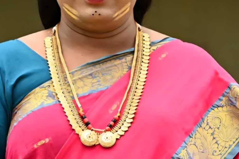 Jabardasth Komaram alias Komarakka and suspects.