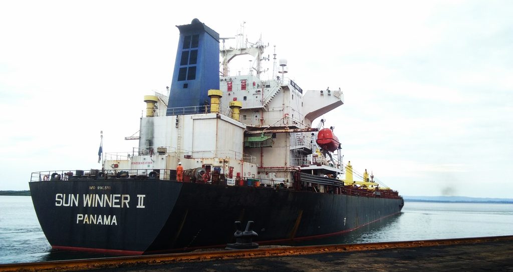 bay-of-bengal-cargo-ship-sinks.jpg