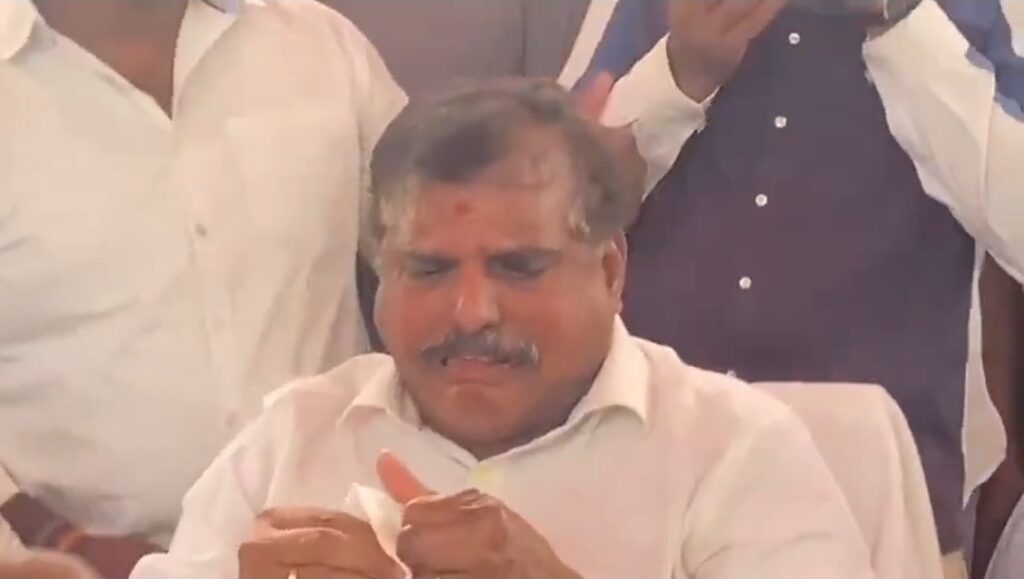Botsa satyanarayana crying